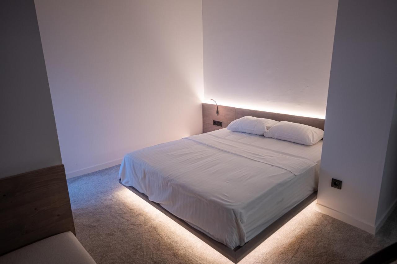 Bloom Suites Приштина Экстерьер фото