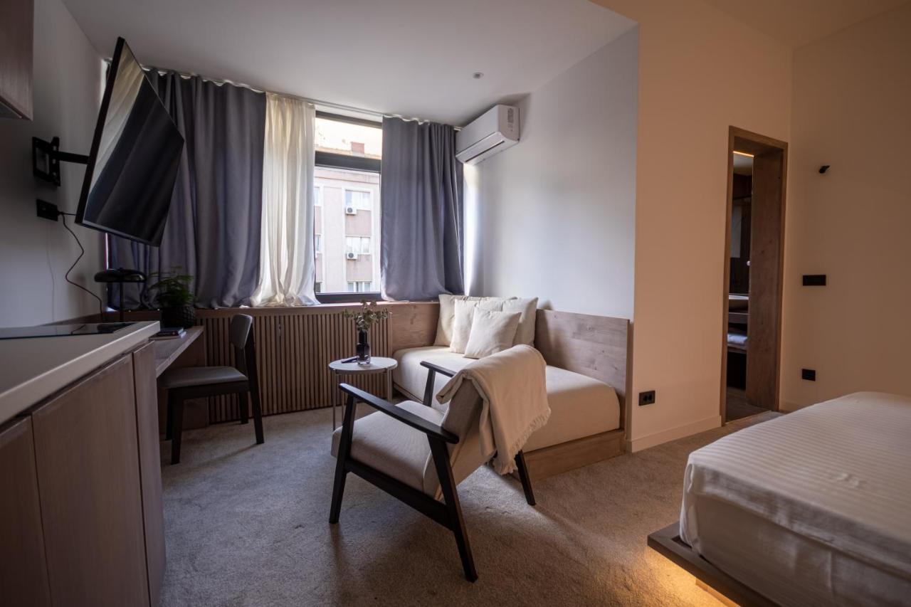 Bloom Suites Приштина Экстерьер фото