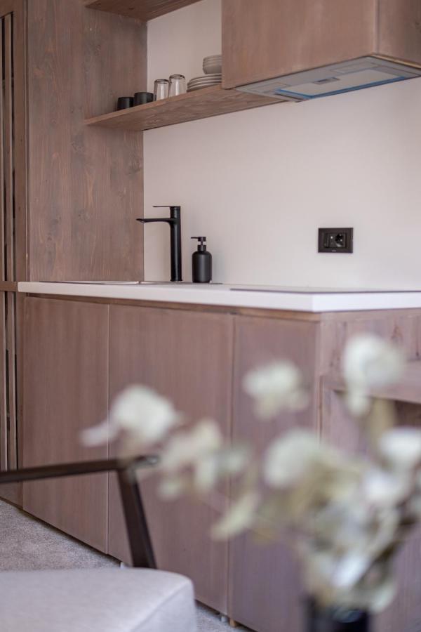 Bloom Suites Приштина Экстерьер фото