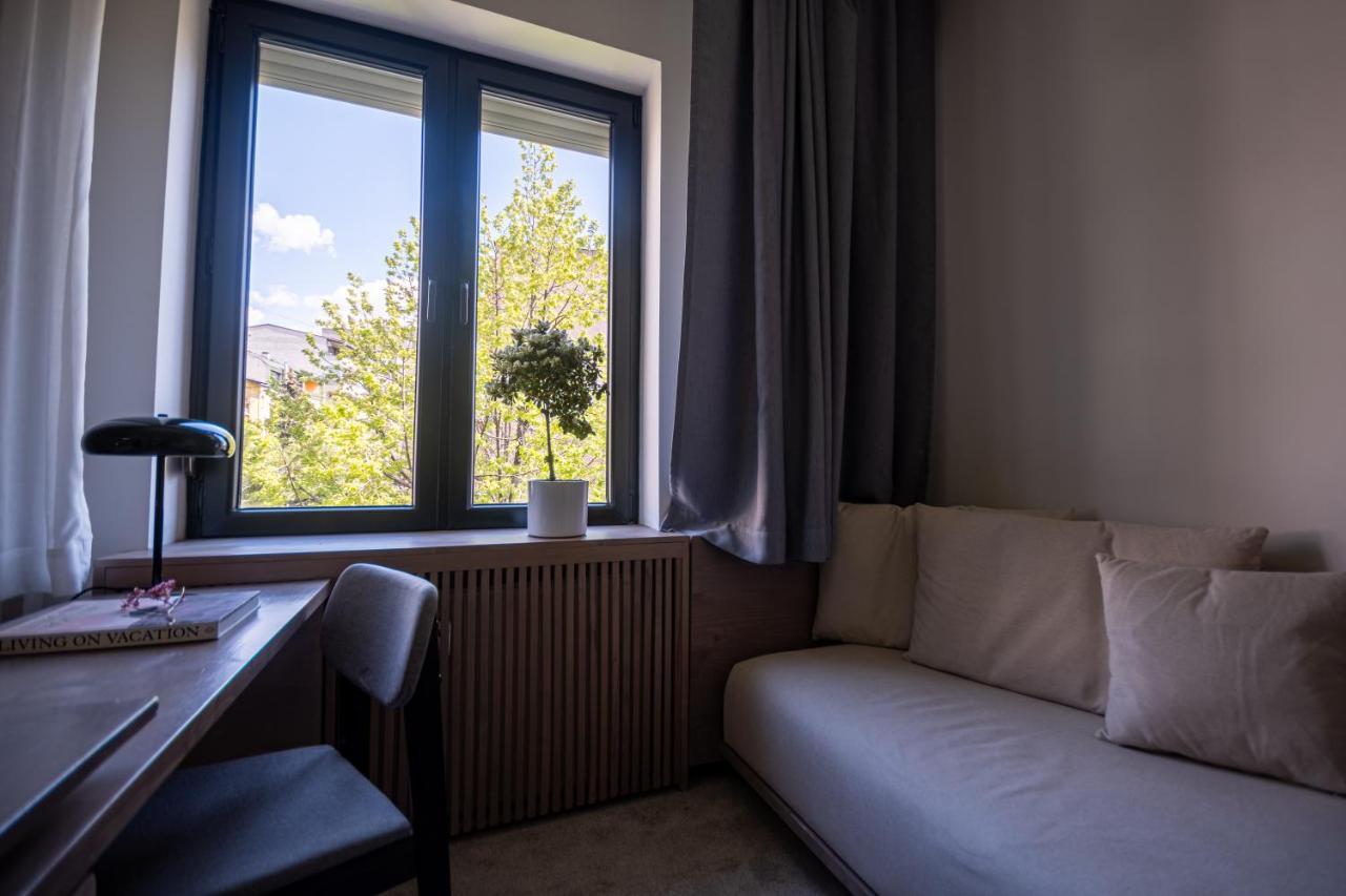 Bloom Suites Приштина Экстерьер фото