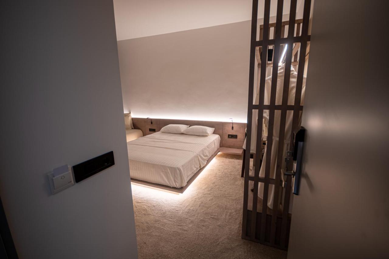 Bloom Suites Приштина Экстерьер фото
