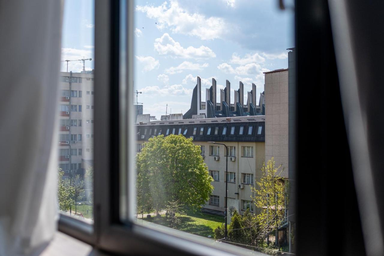 Bloom Suites Приштина Экстерьер фото