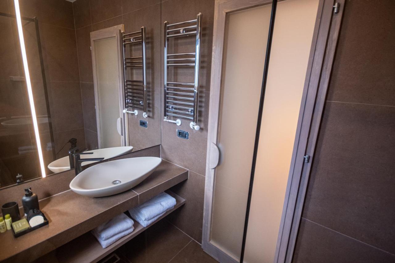 Bloom Suites Приштина Экстерьер фото