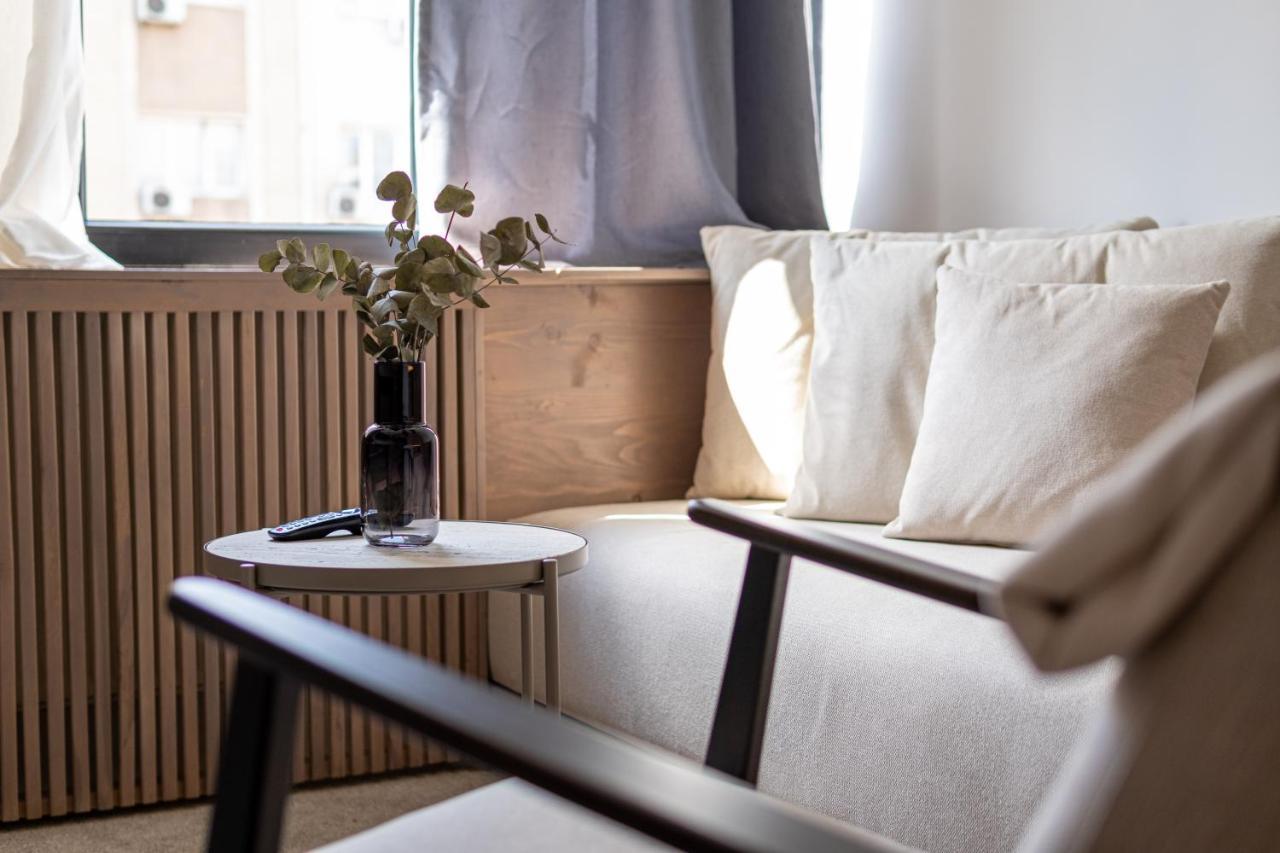 Bloom Suites Приштина Экстерьер фото